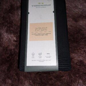 Threshold black ultra soft flat sheet Size Full